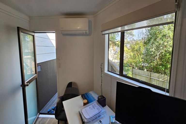 Photo of property in 1/13 Montclair Rise, Browns Bay, Auckland, 0630