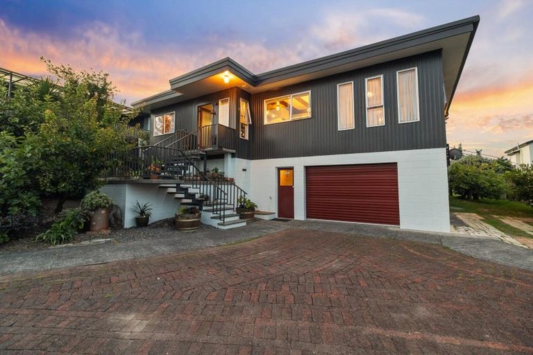 Photo of property in 22 Widmore Drive, Massey, Auckland, 0614