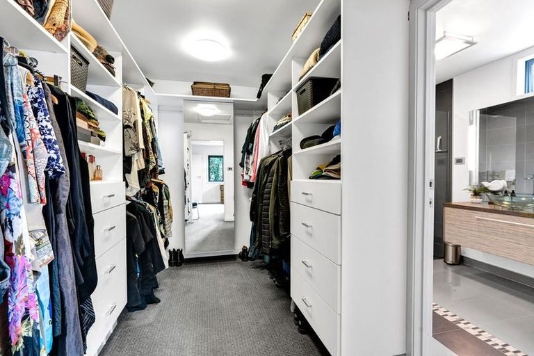 Photo of property in 208 Powderham Street, New Plymouth, 4310