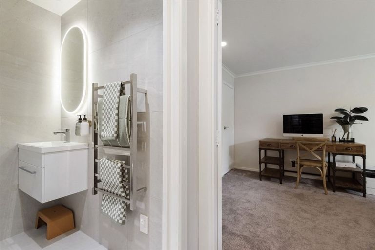 Photo of property in 1/79 Park Rise, Campbells Bay, Auckland, 0630