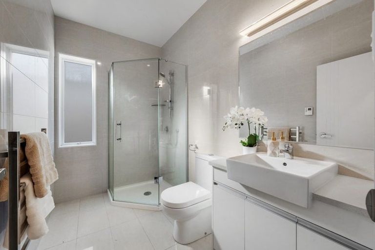 Photo of property in 24 Castlederg Drive, Flat Bush, Auckland, 2019