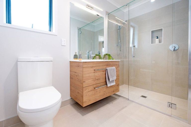 Photo of property in 63 Leathem Crescent, Pokeno, 2402