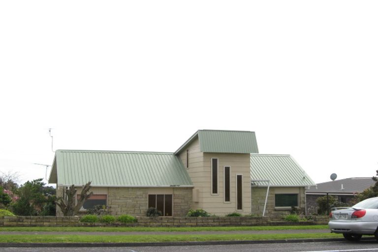 Photo of property in 135 Parklands Avenue, Bell Block, New Plymouth, 4312