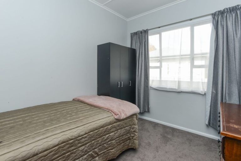 Photo of property in 1/907 Clive Street, Akina, Hastings, 4122
