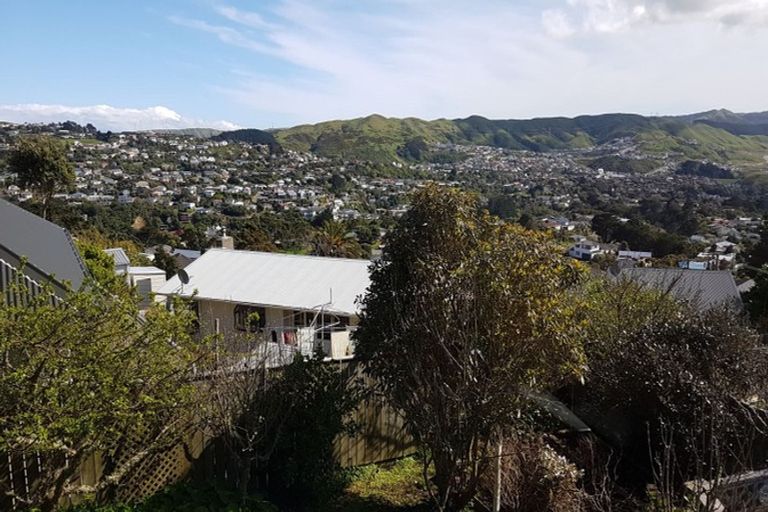 Photo of property in 23 Carluke Street, Paparangi, Wellington, 6037