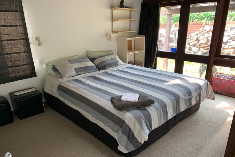 Photo of property in 94 Kowhai Road, Campbells Bay, Auckland, 0630