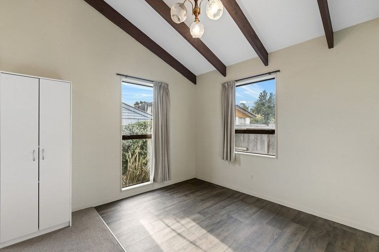 Photo of property in 2/279 Main South Road, Hornby, Christchurch, 8042