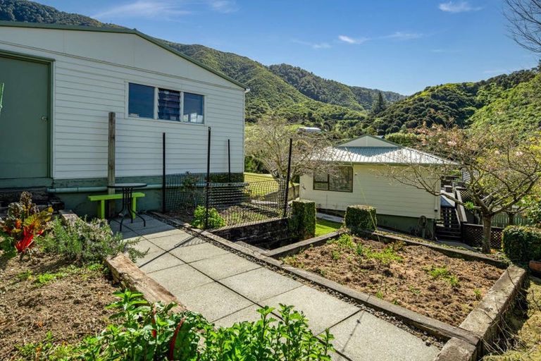 Photo of property in 3 Webster Place, Picton, 7220