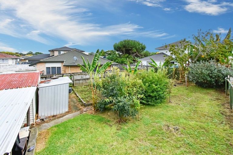 Photo of property in 1 Lansdown Avenue, Papatoetoe, Auckland, 2025