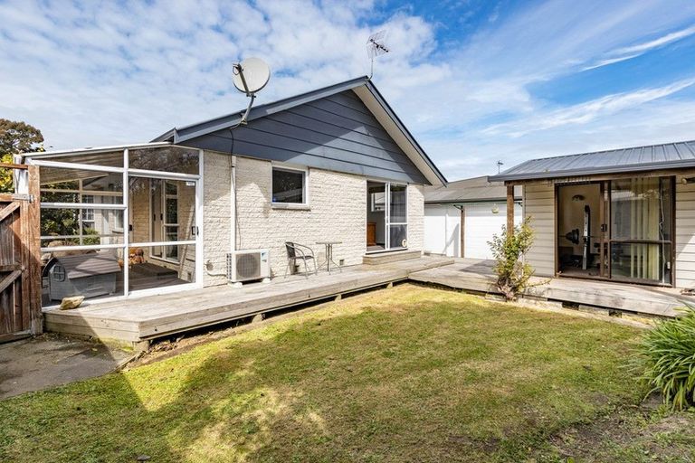 Photo of property in 41 Waratah Street, Avondale, Christchurch, 8061