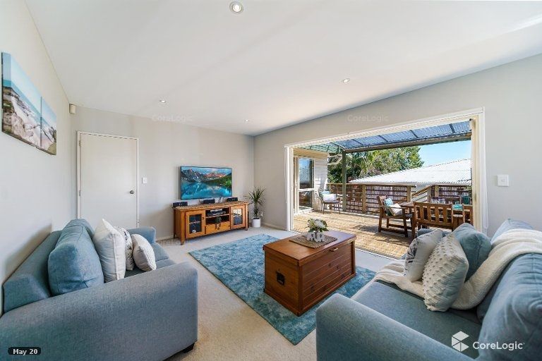 Photo of property in 2/32 Abercrombie Street, Howick, Auckland, 2014