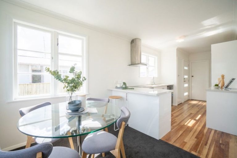 Photo of property in 44 Ronberg Street, Highbury, Palmerston North, 4412