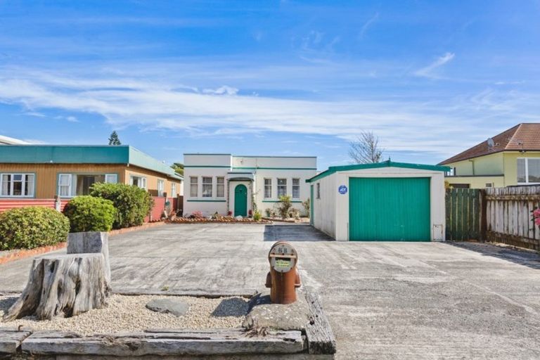 Photo of property in 68 Main Road, Titahi Bay, Porirua, 5022