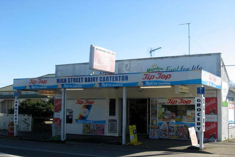 Photo of property in 216 High Street South, Carterton, 5713
