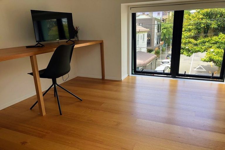 Photo of property in 108 Aro Street, Aro Valley, Wellington, 6021