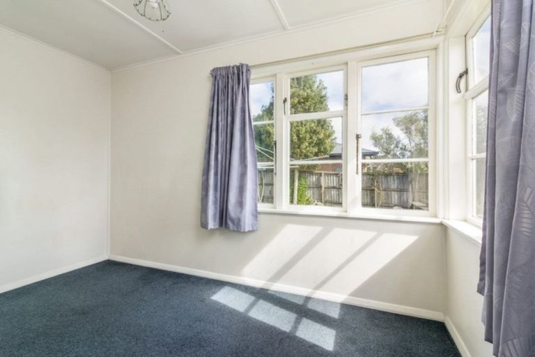 Photo of property in 27 Holland Street, Avonside, Christchurch, 8061