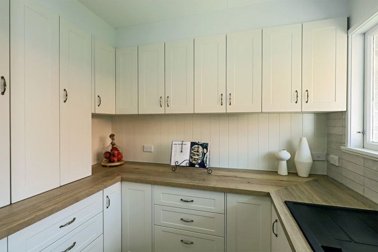 Photo of property in 2/707 York Street, Mahora, Hastings, 4120