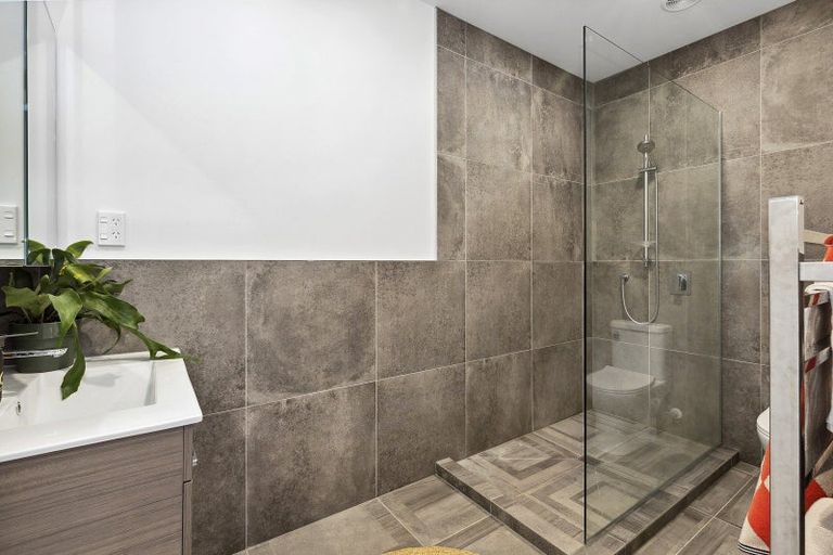 Photo of property in 40 Seatoun Heights Road, Seatoun, Wellington, 6022