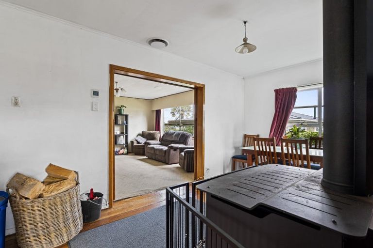 Photo of property in 224 Bridge Street, Eltham, 4322