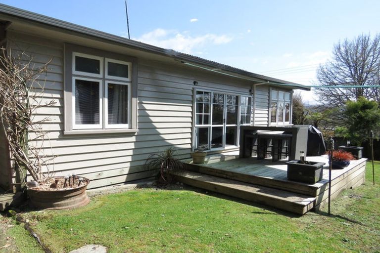 Photo of property in 15 Grey Road, Reefton, 7830
