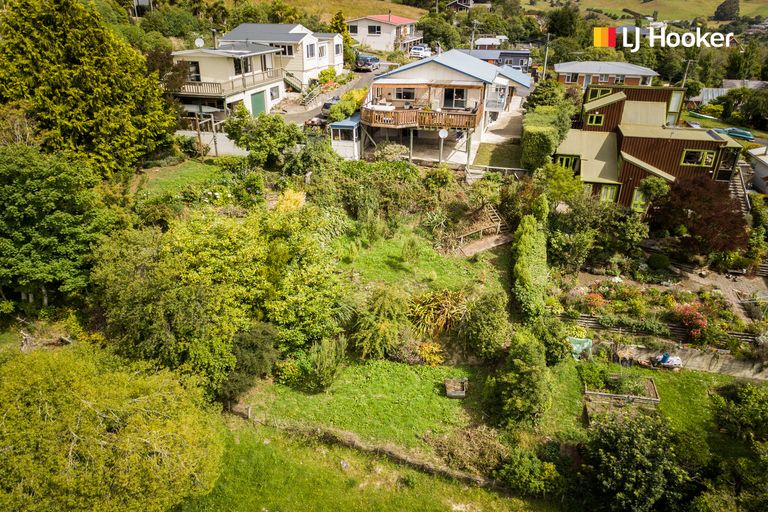 Photo of property in 33 Gorman Street, Macandrew Bay, Dunedin, 9014