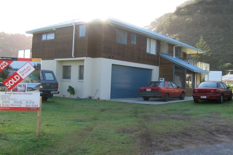 Photo of property in 111 Pinewood Court, Matarangi, Whitianga, 3592