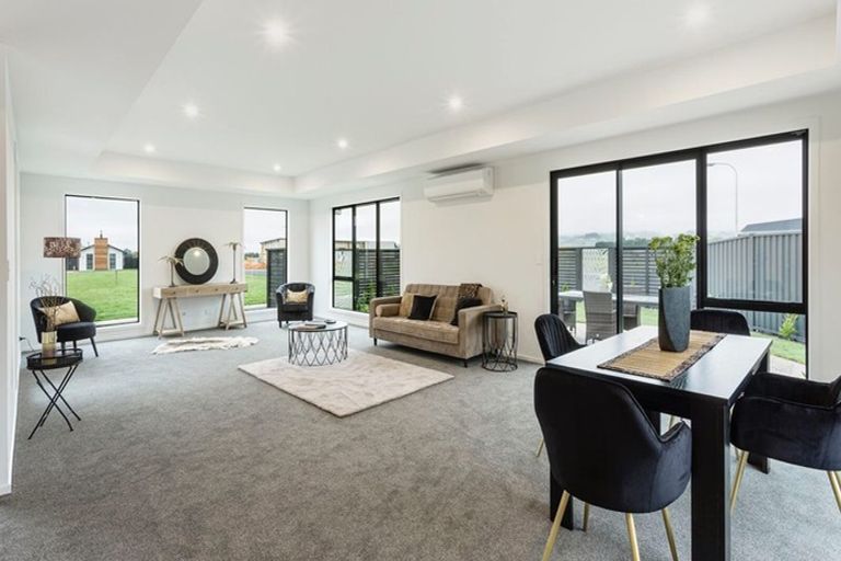 Photo of property in 12 Mellay Mews, Mosgiel, 9024