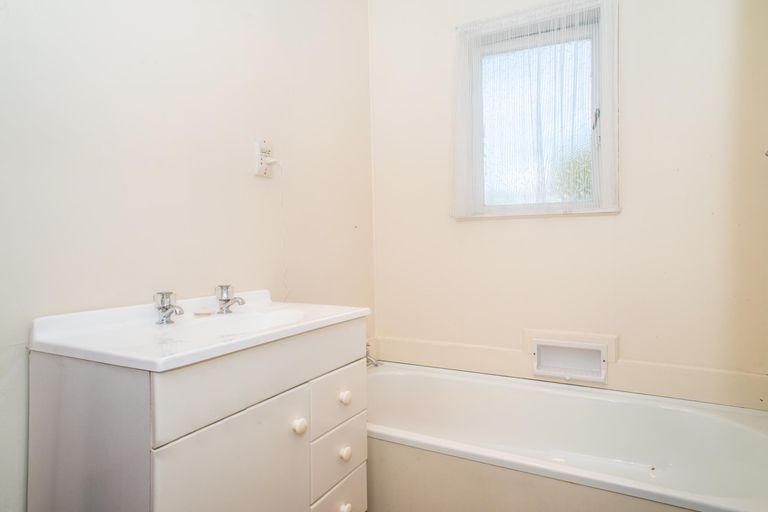 Photo of property in 27 Porter Street, Outer Kaiti, Gisborne, 4010