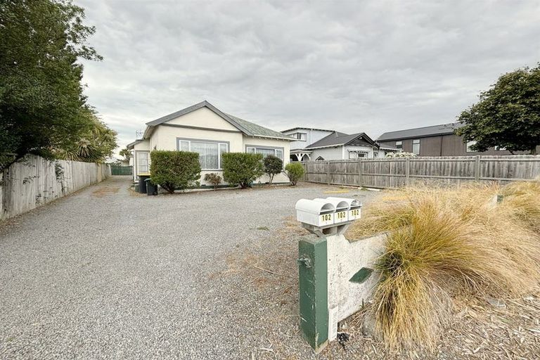Photo of property in 102 Barbour Street, Waltham, Christchurch, 8011