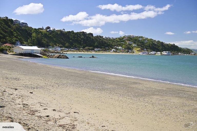 Photo of property in 28 Ferry Street, Seatoun, Wellington, 6022