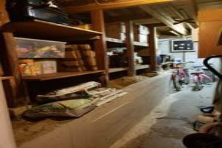 Photo of property in 88 Chivalry Road, Glenfield, Auckland, 0629