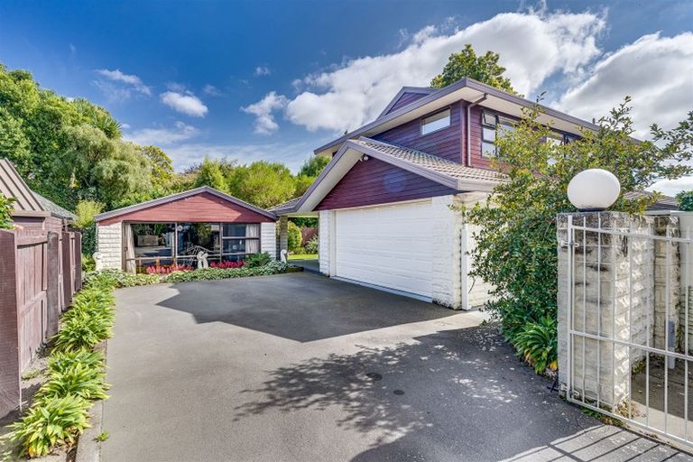 Photo of property in 8 Thurlestone Place, Burnside, Christchurch, 8053