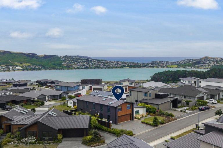 Photo of property in 14 Rotorua Grove, Aotea, Porirua, 5024