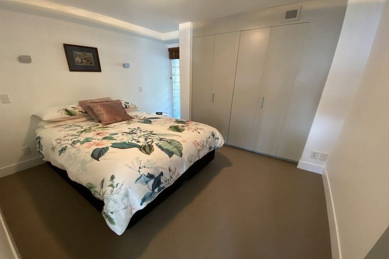 Photo of property in The Capital, 14/370 Oriental Parade, Oriental Bay, Wellington, 6011