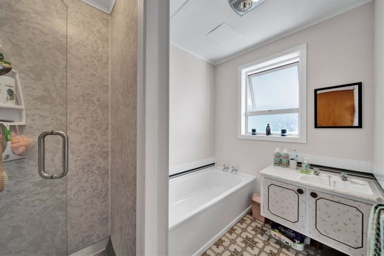 Photo of property in 32 Grey Street, Normanby, Hawera, 4614