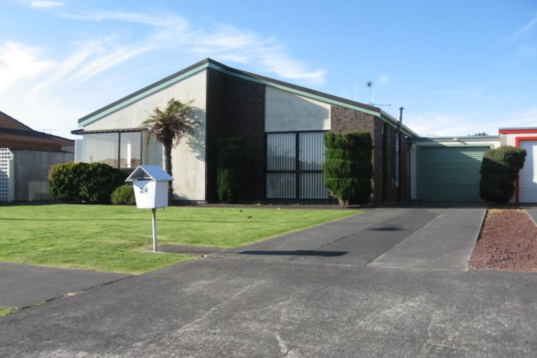 Photo of property in 24 Exeter Crescent, Springvale, Whanganui, 4501