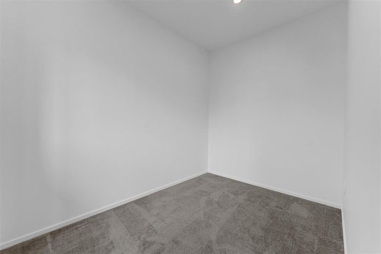 Photo of property in 8 Wahine Street, Papakura, 2110