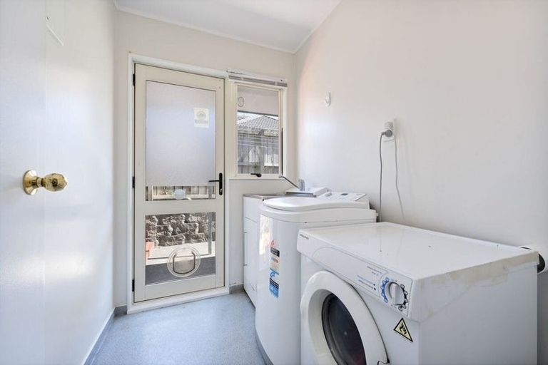 Photo of property in 13 Legacy Drive, Henderson, Auckland, 0612