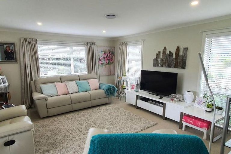 Photo of property in 19 Eric Batchelor Place, Waimate, 7924