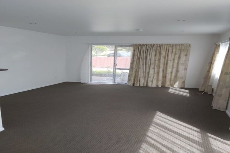 Photo of property in 6 Rickards Place, New Lynn, Auckland, 0600