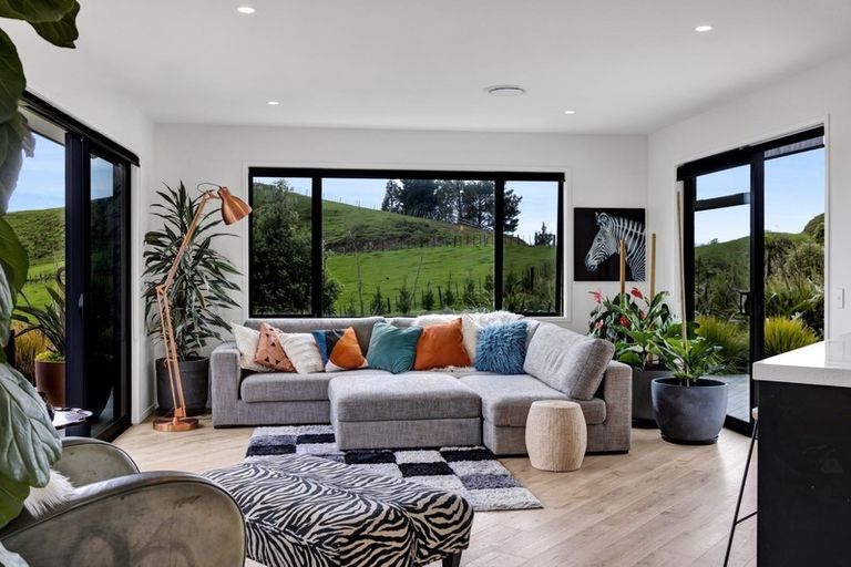 Photo of property in 511 Plymouth Road, Koru, New Plymouth, 4374