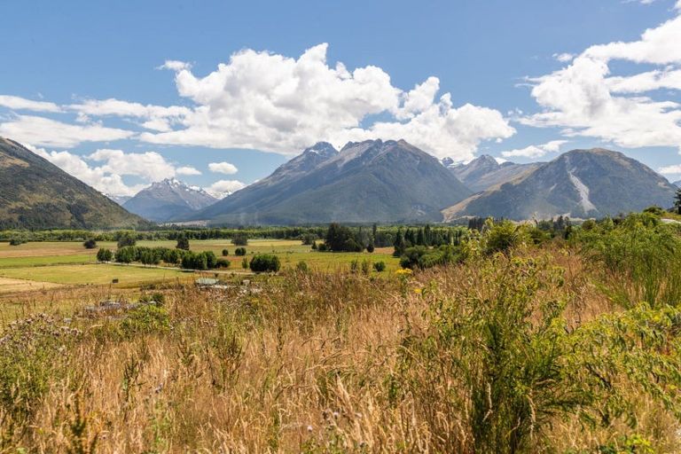 Photo of property in 71 Amphion Way, Glenorchy, 9372