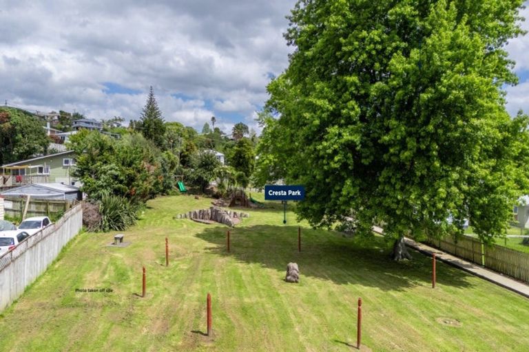 Photo of property in 5 Cresta Place, Onerahi, Whangarei, 0110