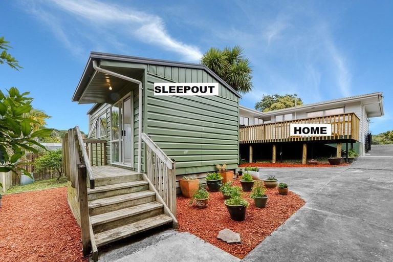 Photo of property in 47 Hartley Terrace, Massey, Auckland, 0614