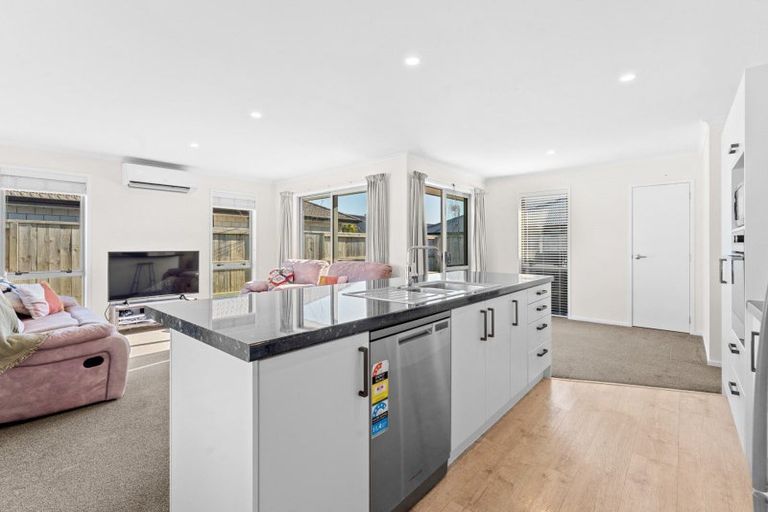 Photo of property in 10 Kanapa Close, Papamoa, 3118