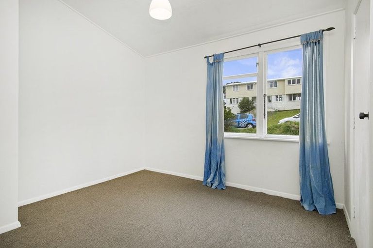 Photo of property in 30 Roberts Street, Tawa, Wellington, 5028