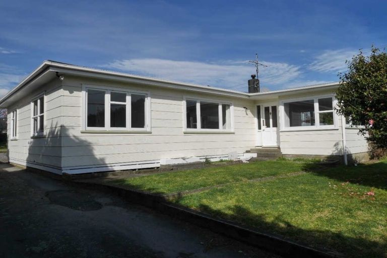 Photo of property in 72 Kiwi Road, Raumati Beach, Paraparaumu, 5032