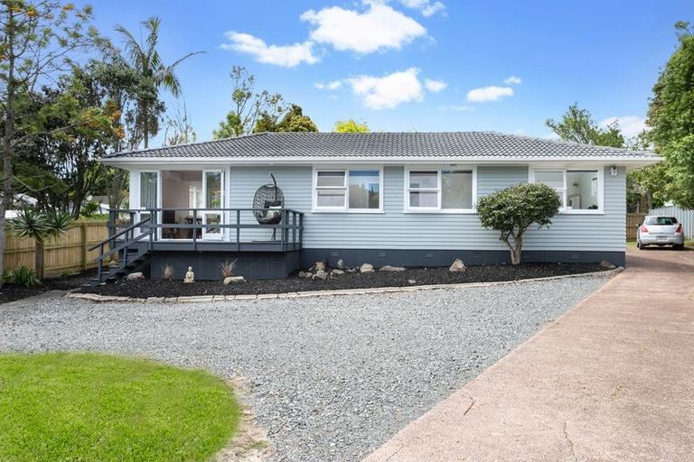Photo of property in 36 Castleford Street, Green Bay, Auckland, 0604