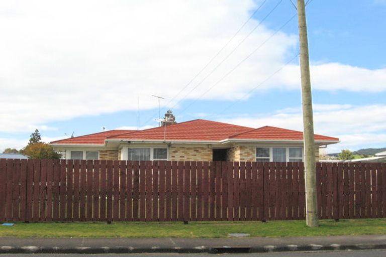 Photo of property in 6 Valentine Street, Papakura, 2110