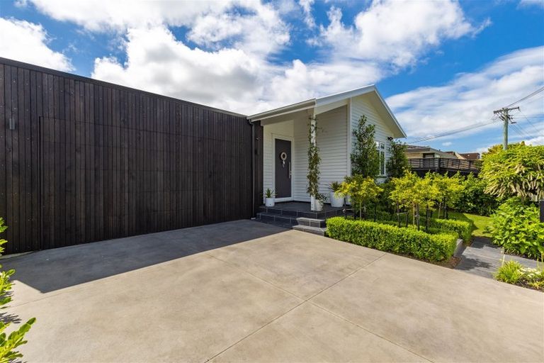 Photo of property in 19 Hawthorne Street, Strowan, Christchurch, 8052